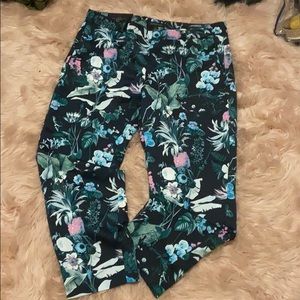 Banana Republic Ankle Length Printed Pants.